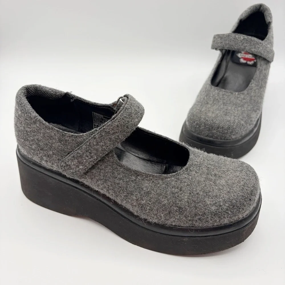 Vintage Skechers Mary Jane Platform Shoes Sz 7 Gray 90s Y2K Chunky Black Square